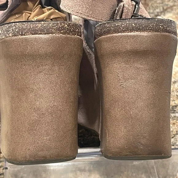 OTBT Taupe Wedge Sandal - Picture 7 of 9